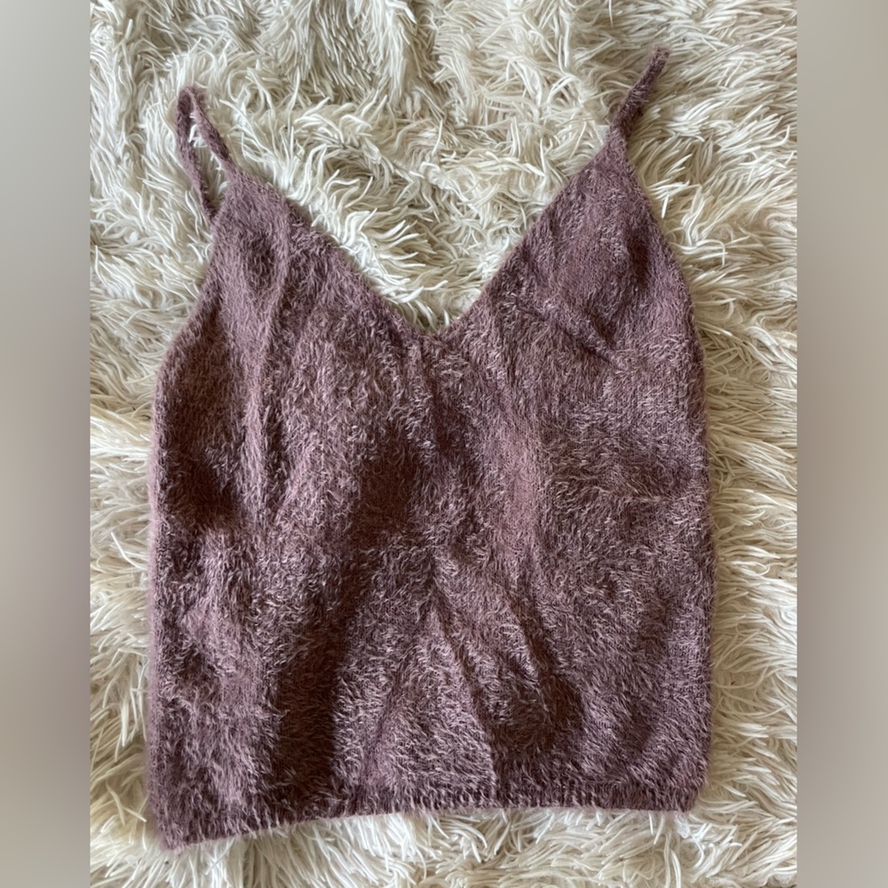 Beautiful Tobi fuzzy purple tank size M Like new condition.